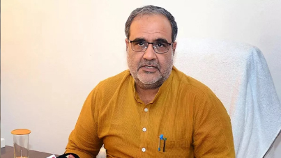 कहीं पे निगाहें, कहीं पे निशाना