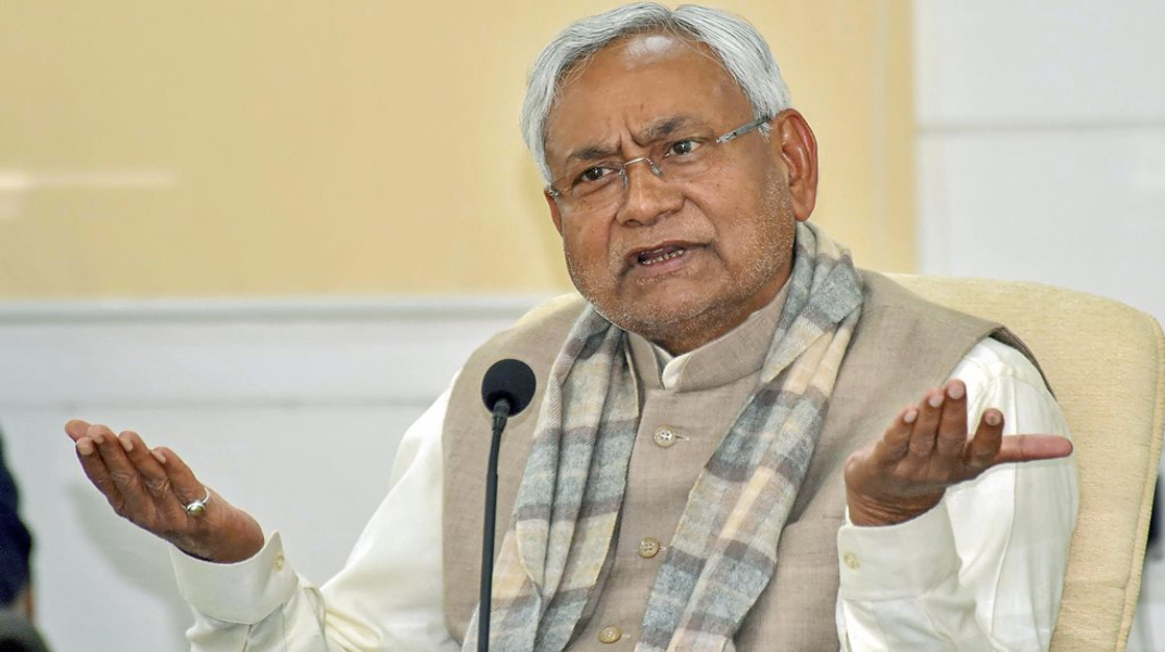 टूट की कगार पर जदयू