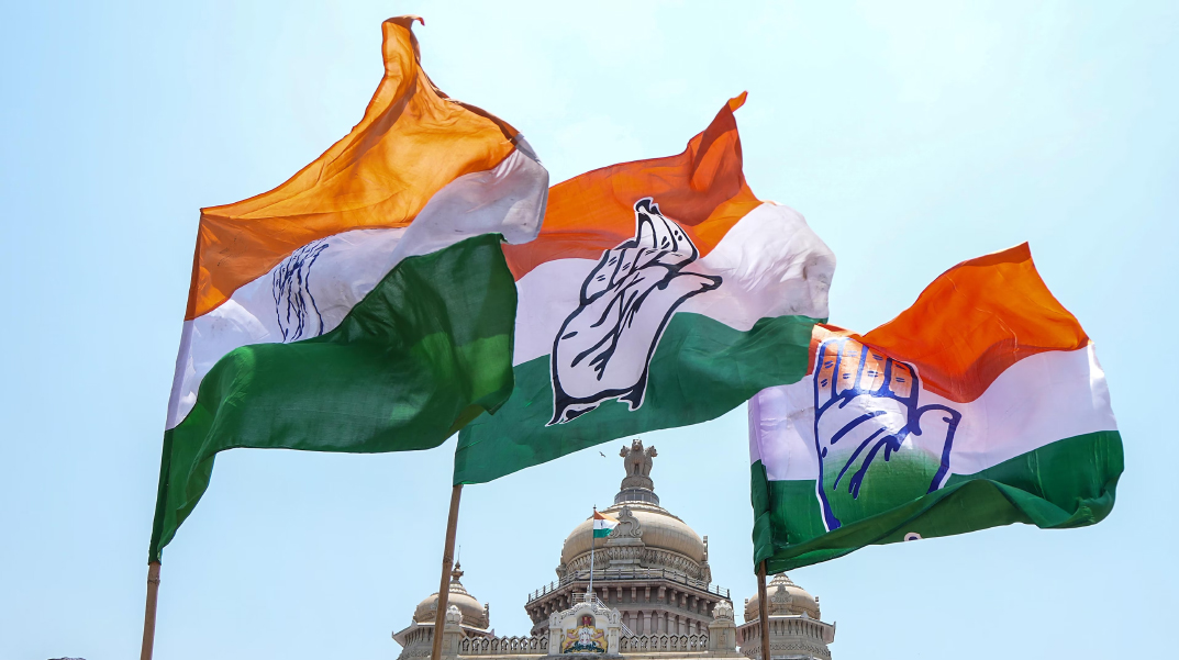 कर्नाटक कांग्रेस में घमासान शुरू