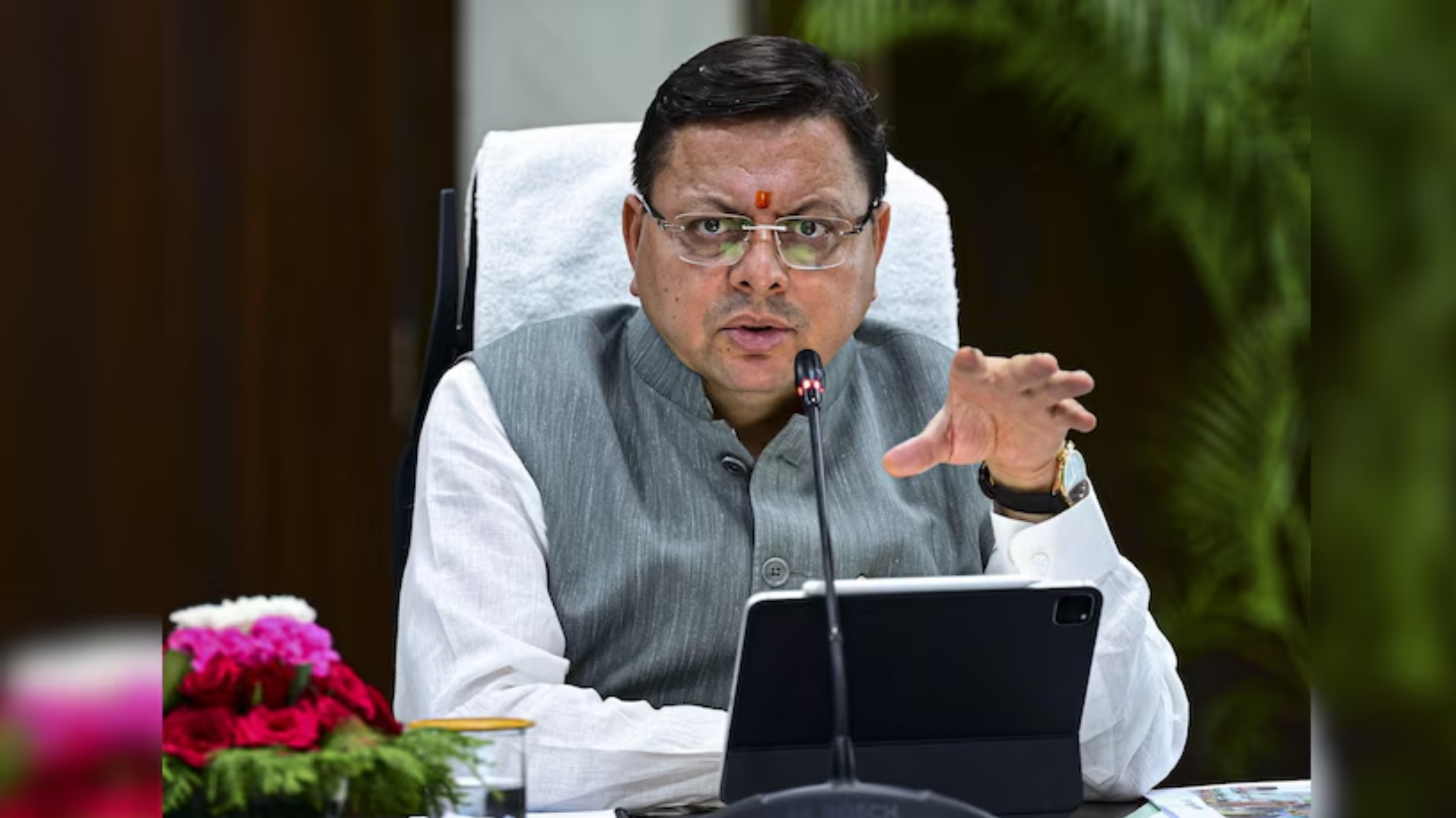 अपनों से खफा धाकड़ धामी
