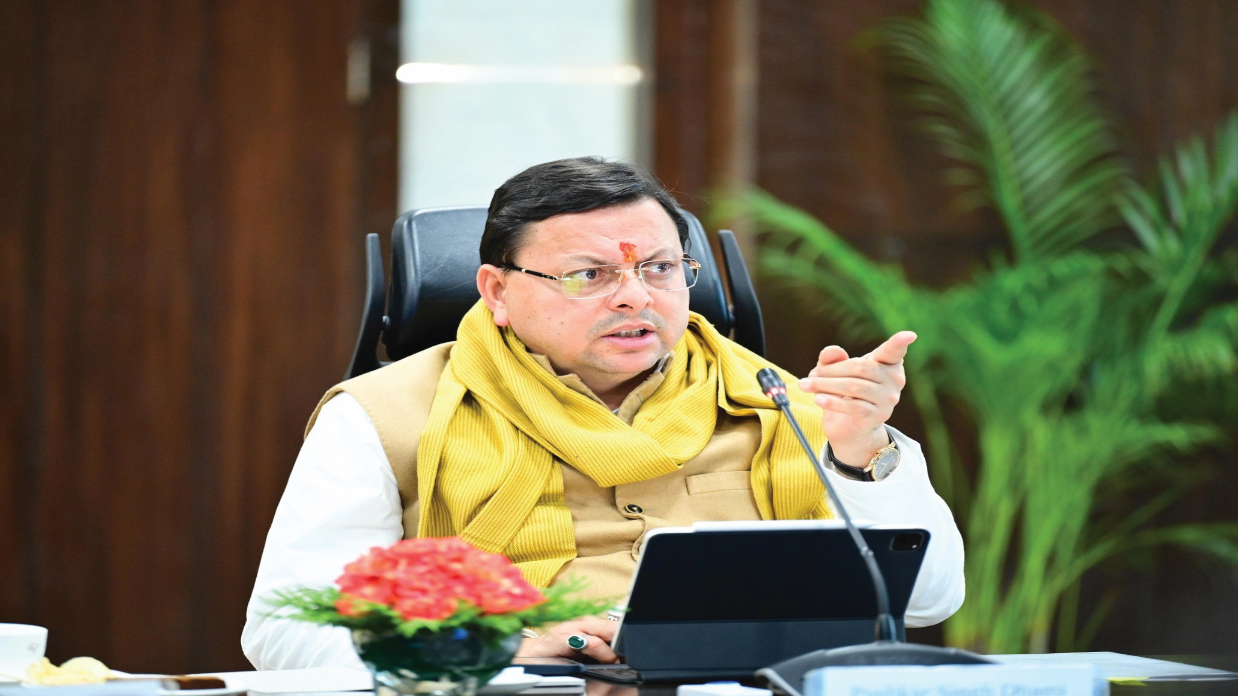 फुल एक्शन मोड में धामी