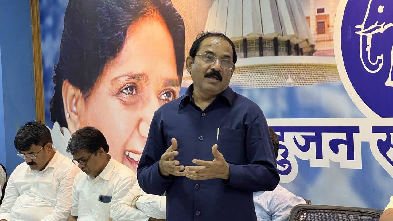 सिद्धार्थ को क्यों किया साइडलाइन