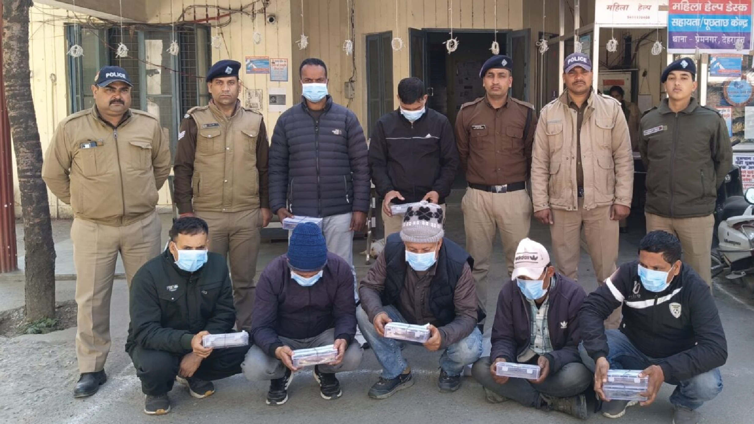 पुलिस और अपराधियों का कॉकटेल