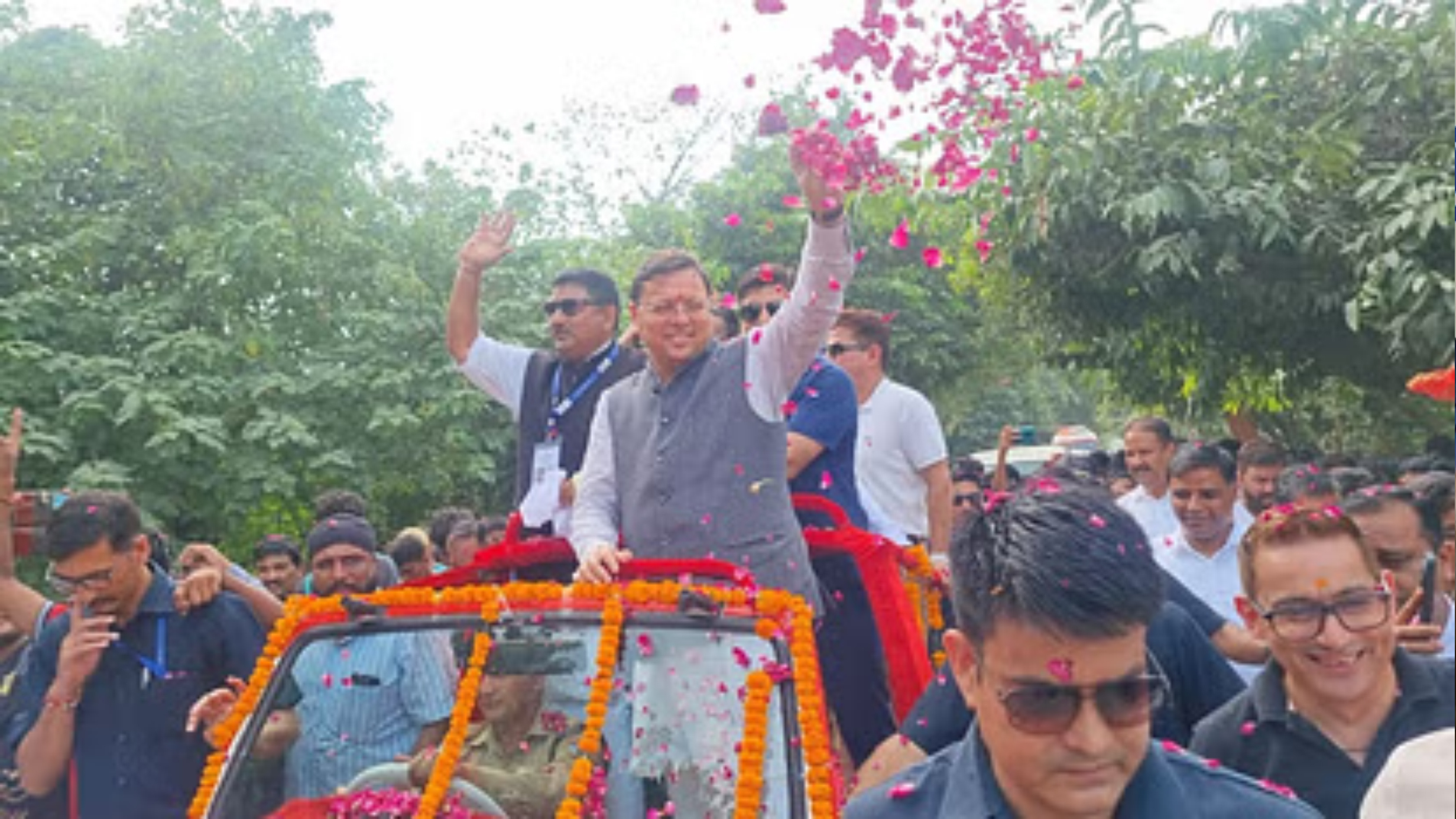 शानदार इन्फ्रास्ट्रक्चर लेकिन विवाद भी