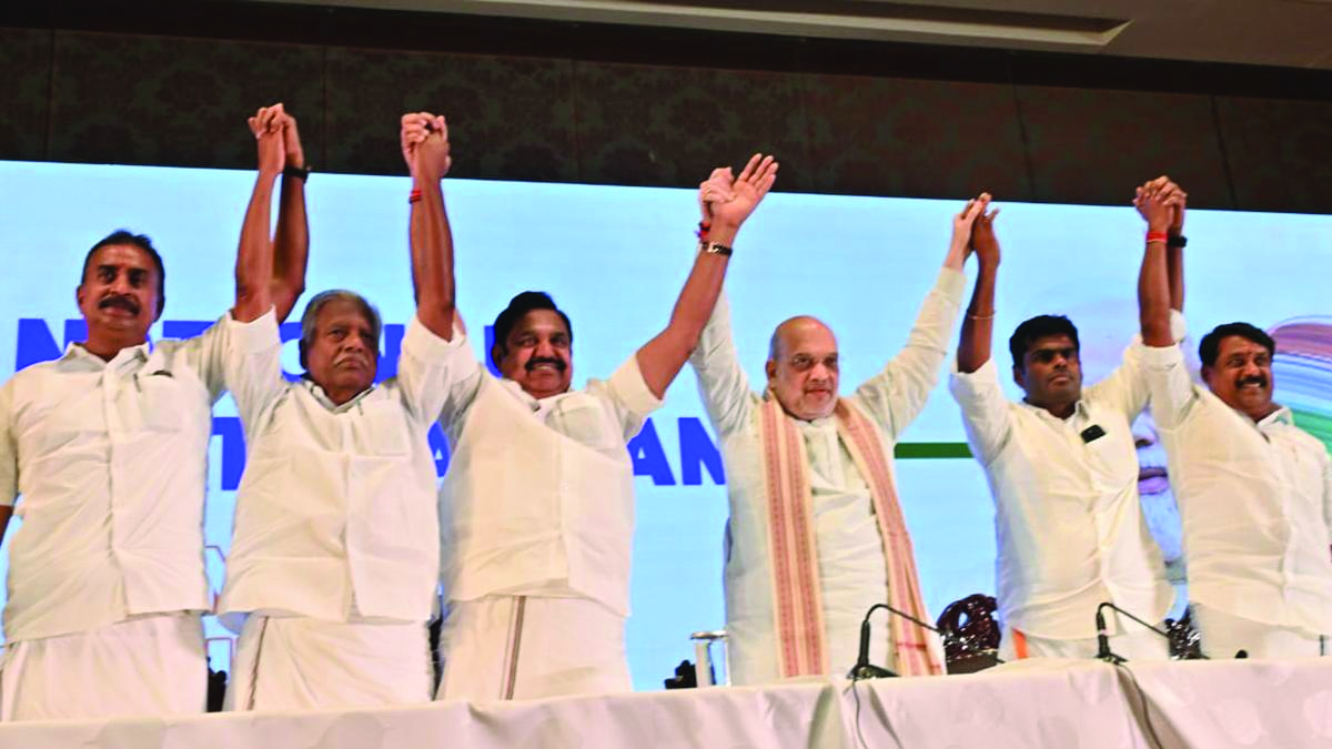 तमिलनाडु की राजनीति में नई करवट: द्रविड़ धरती पर फिर कमल की दस्तक