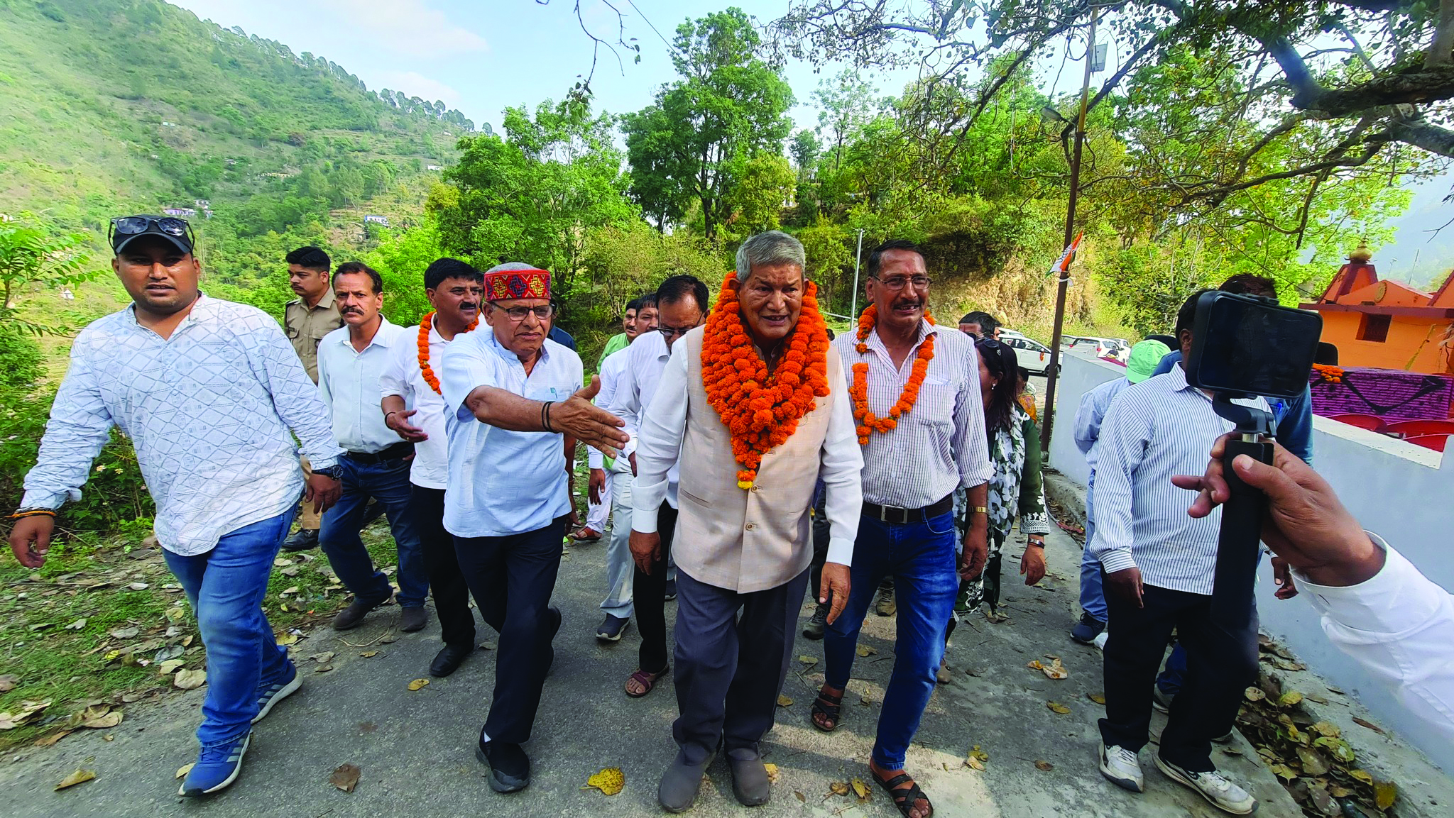 राजनीति का फौलादी फीनिक्स: न उम्र रोके, न हार