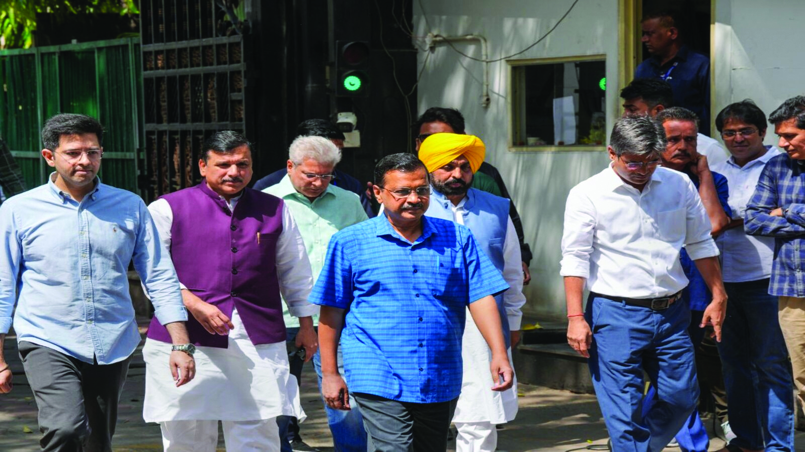कमजोर पड़ती ‘आप’