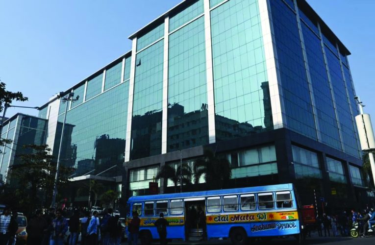 गहरे संकट में बंगाल की शेरनी
