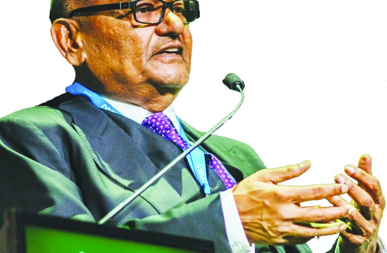 चौतरफा बेइमानी, हर कीमत अडानी