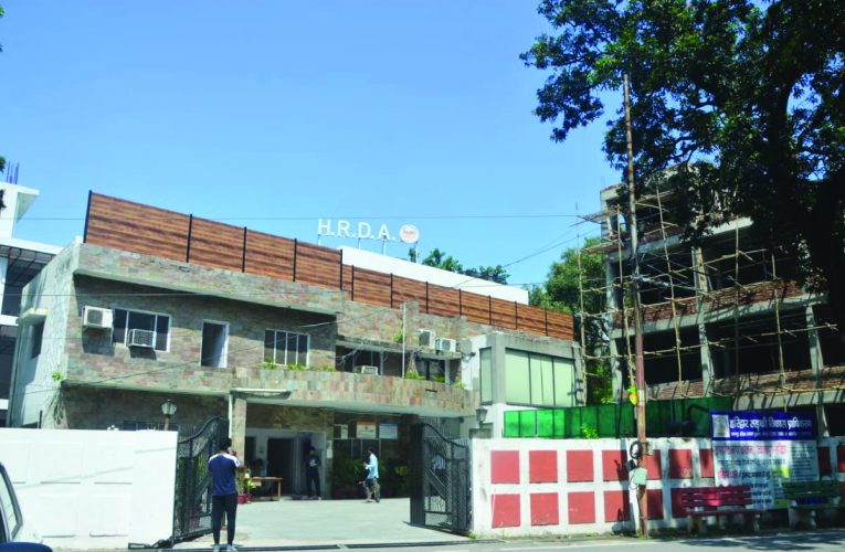 प्रतिनियुक्ति पर प्रश्न