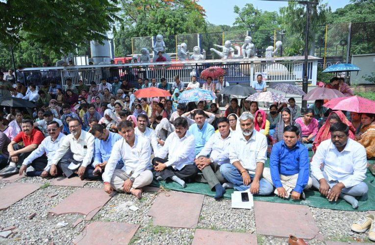 नर्सिंग भर्ती की धीमी चाल