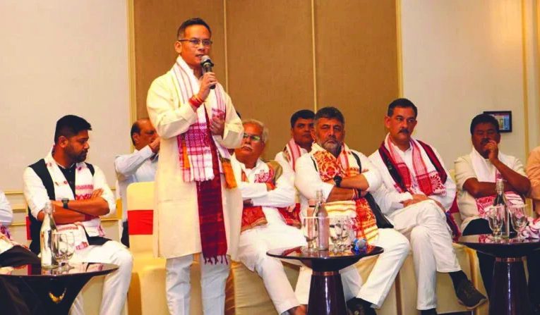 फिर ध्रुवीकरण की जीत भाजपा की दमदार वापसी विपक्ष हाशिए पर