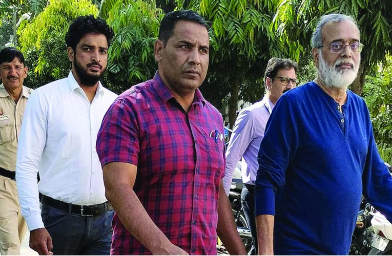लोकतंत्र, मीडिया और दमन चक्र अदालत की फटकार और जांच एजेंसियों पर गहराते सवाल